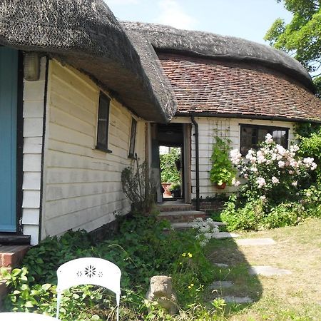 Church Hall Farm Bed And Breakfast Broxted Стая снимка