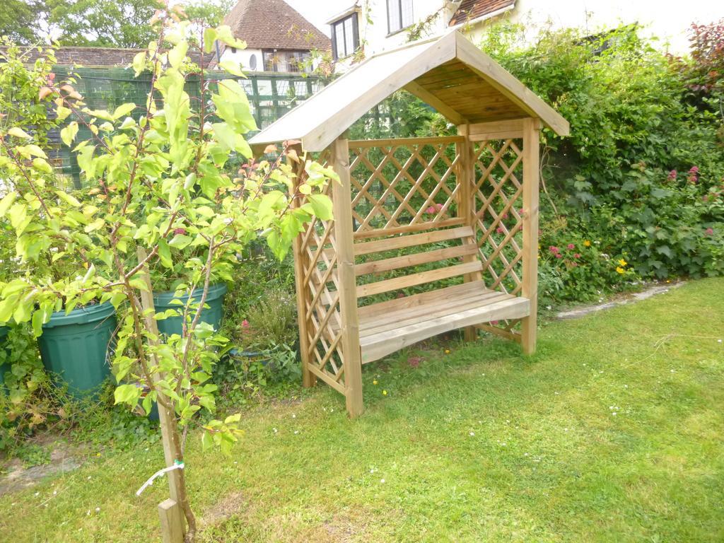 Church Hall Farm Bed And Breakfast Broxted Екстериор снимка